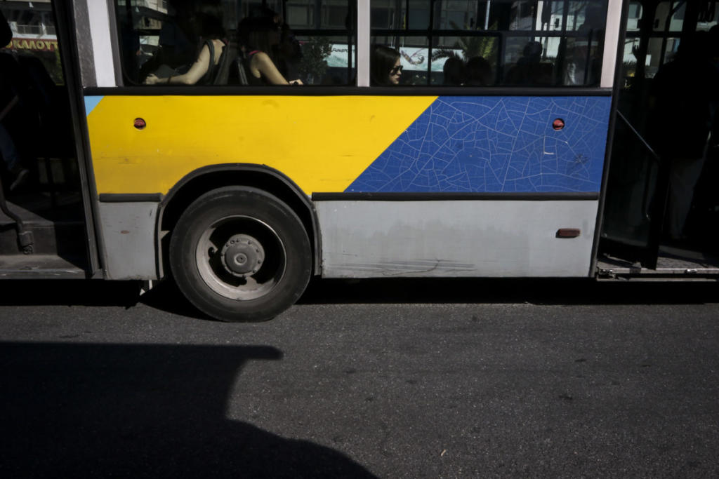 Σύσκεψη στον ΟΑΣΑ για τις επιθέσεις σε λεωφορεία στο Καματερό – Ενισχύονται οι περιπολίες στην περιοχή