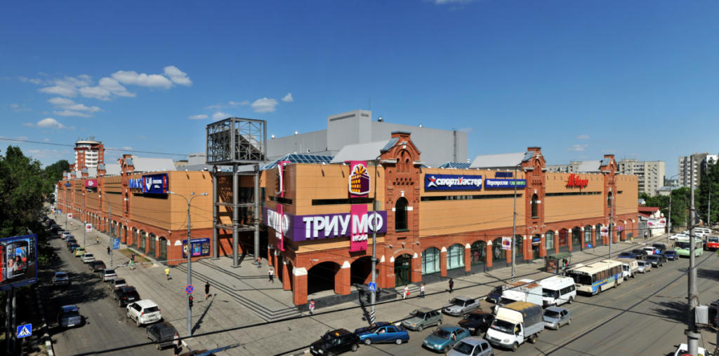 Φωτιά σε εμπορικό κέντρο στην Ρωσία με εκατοντάδες πελάτες