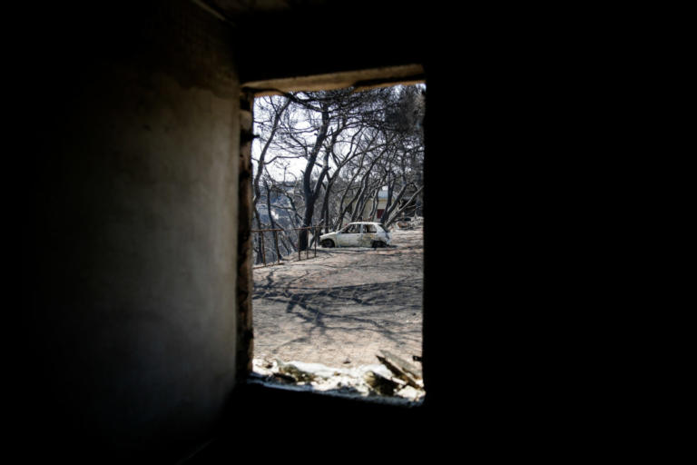 Φωτιές στην Αττική: Προσωρινή φιλοξενία 94 πληγέντων στην κατασκήνωση Αγίου Ανδρέα