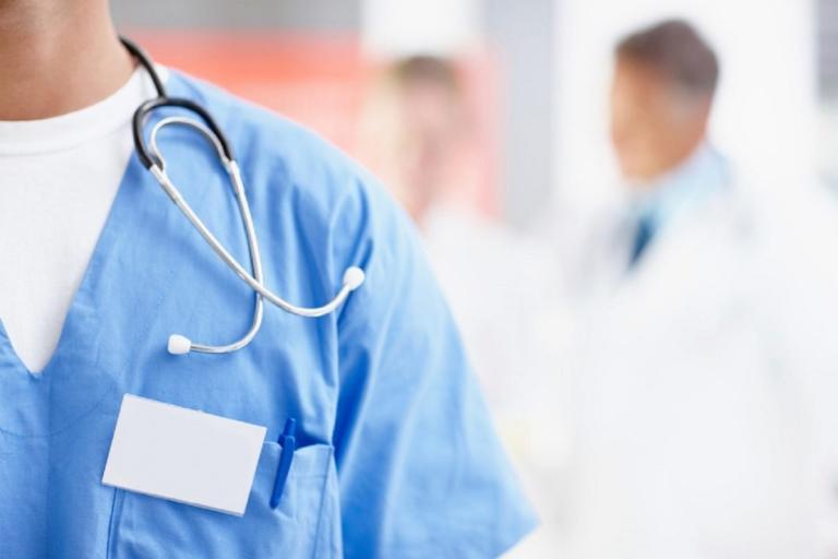 Νοσοκομειακοί γιατροί: Περιύβριση νεκρού οι χειροπέδες στον Ζακ Κωστόπουλο ενώ ήταν νεκρός - Απαράδεκτη η προσπάθεια συγκάλυψης της επίθεσης
