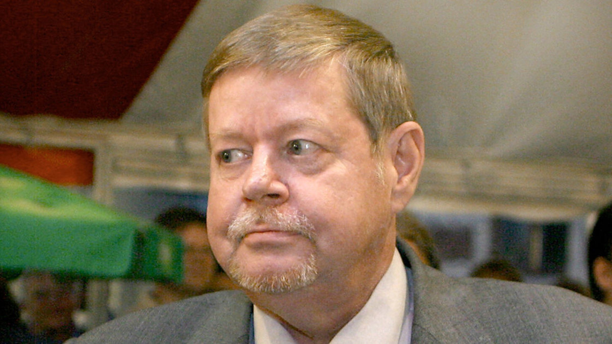 Πέθανε ο γνωστός συγγραφέας Αρτό Πααζιλίνα