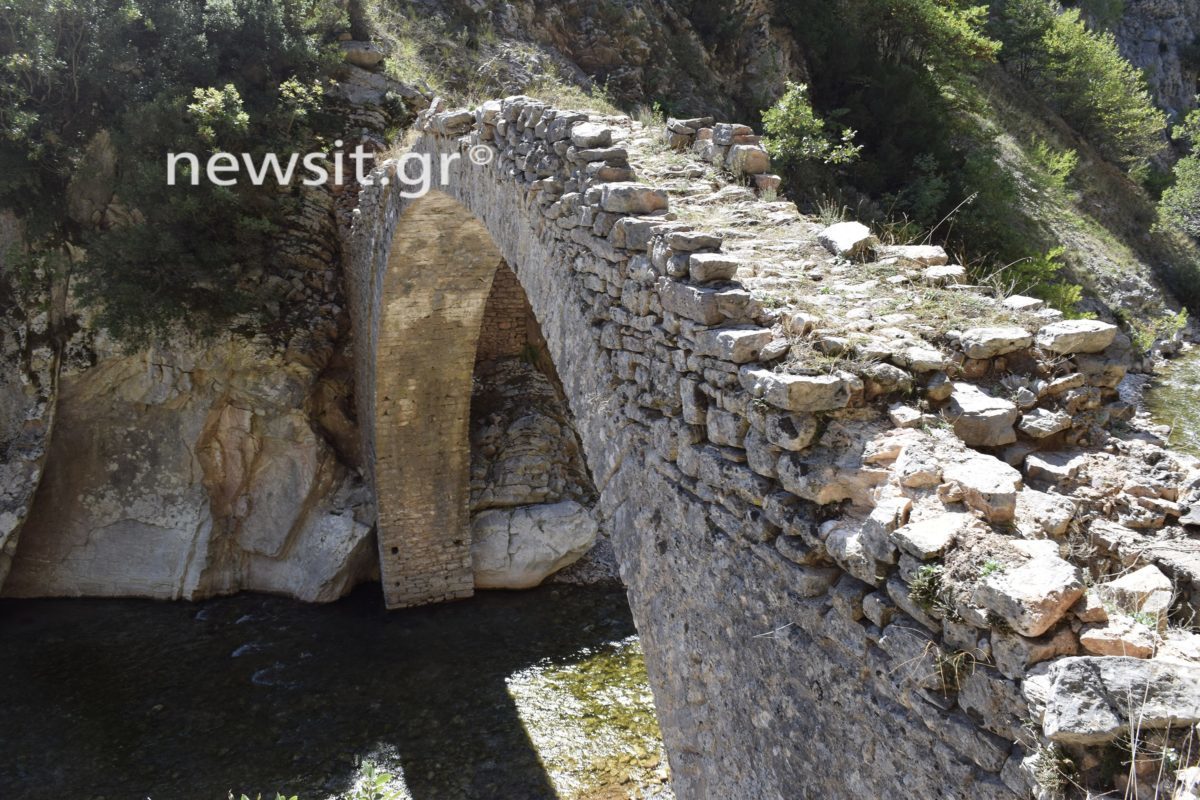 Οι σύγχρονοι Ιντιάνα Τζόουνς και οι λίρες του Αλή Πασά [pics]