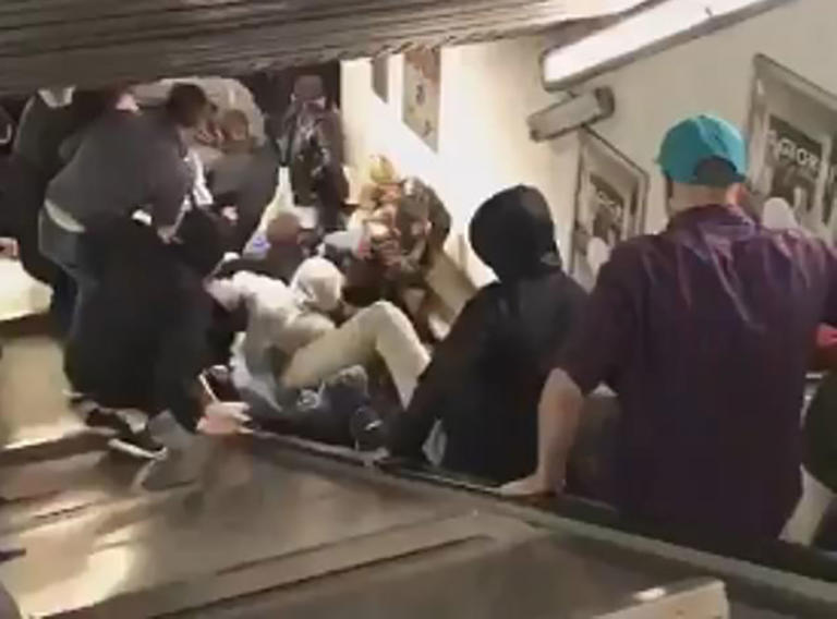 Χοροπηδούσαν πριν καταρρεύσουν οι κυλιόμενες σκάλες στο Μετρό της Ρώμης! Εικόνες αποκάλυψης και σοκαριστικές μαρτυρίες [pics, vids]