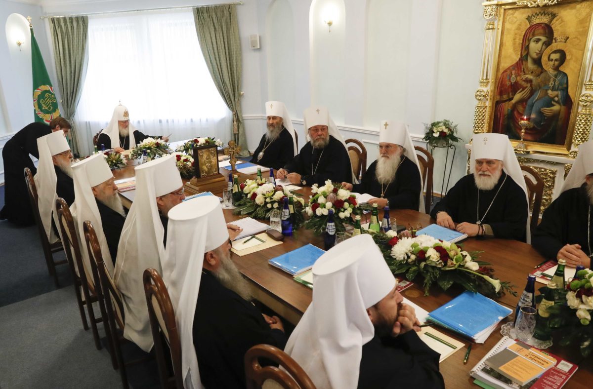 Από την Ιερά Σύνοδο που αποφάσισε την διακοπή των δεσμών με το Πατριαρχείο
