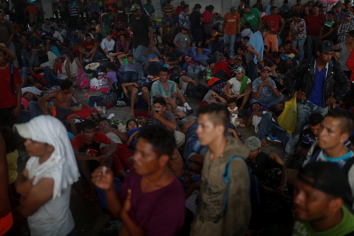 Τραμπ: Στέλνει χιλιάδες στρατιώτες στα σύνορα με το Μεξικό!
