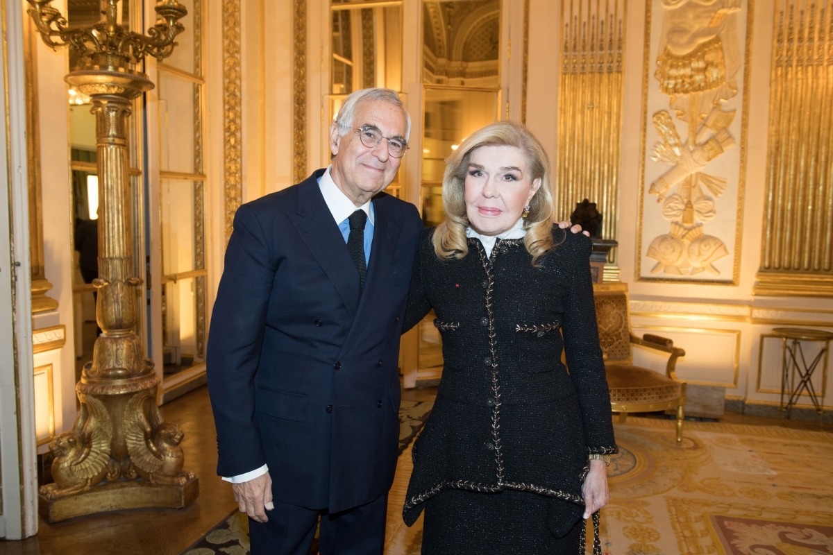 Μαριάννα Βαρδινογιάννη: Στο Παρίσι για τη βράβευση του συγγραφέα Metin Arditi!