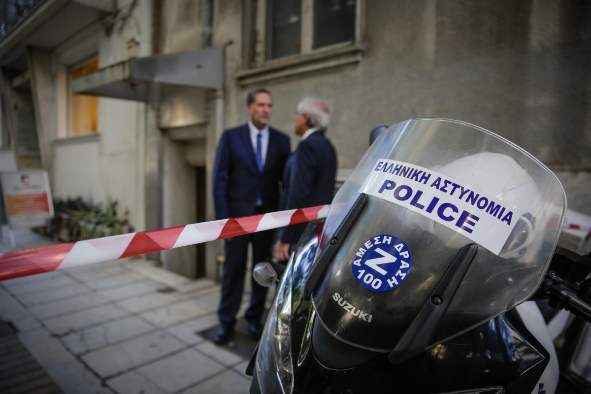 Ένα… πιεσόμετρο για τον Δραγασάκη, το ύποπτο δέμα στο υπουργείο Εξωτερικών! [pics]