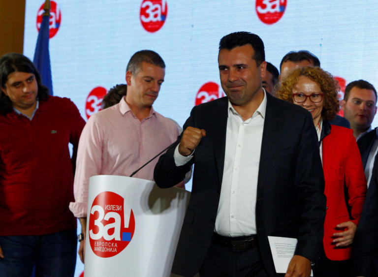 Παίζει το χαρτί των εκλογών για να πείσει 12 βουλευτές ο Ζάεφ – Πλειοψηφία στη Βουλή ή κάλπες τον Νοέμβριο μετά τη… νίκη της αποχής