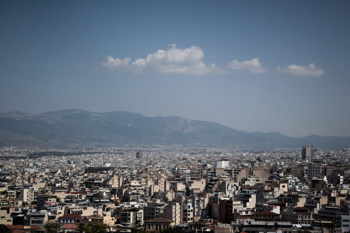 Κατατέθηκαν οι τροπολογίες για μείωση στον ΕΝΦΙΑ και στα κέρδη επιχειρήσεων