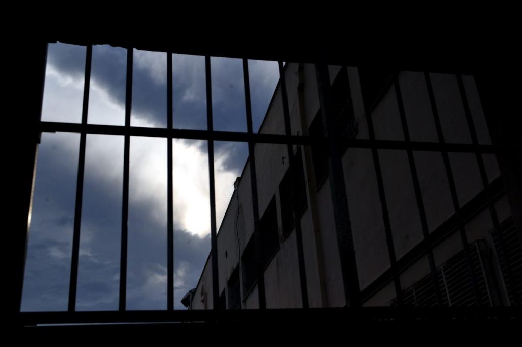 Βγήκαν τα μαχαίρια στις φυλακές Δομοκού – Δύο τραυματίες