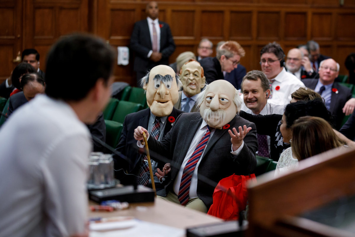 Halloween: Τι ντύθηκαν οι διάσημοι – Απίστευτο σκηνικό στην Βουλή του Καναδά [pics]