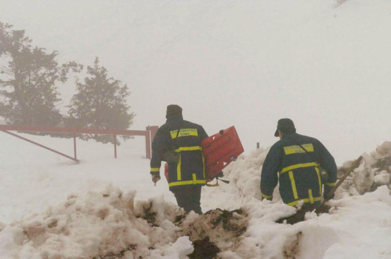 Συναγερμός στο Μέτσοβο - Επιχείρηση διάσωσης για τέσσερις εγκλωβισμένους ορειβάτες