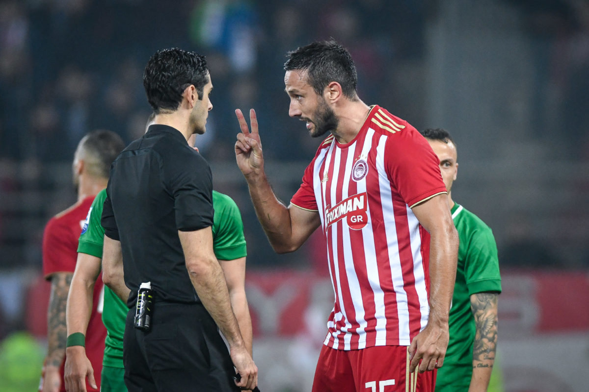 Ολυμπιακός: Επιστολή στη FIFA για διαιτητές από το… πάνω ράφι!