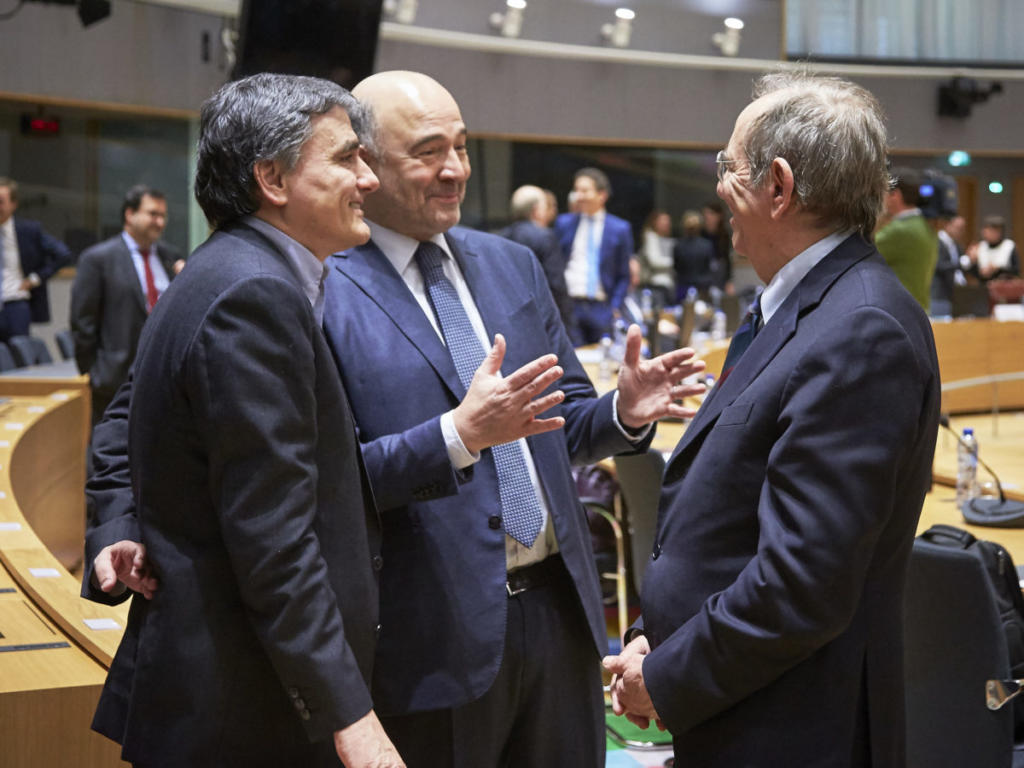 Το eurogroup “βλέπει” σήμερα τις μειώσεις στις συντάξεις