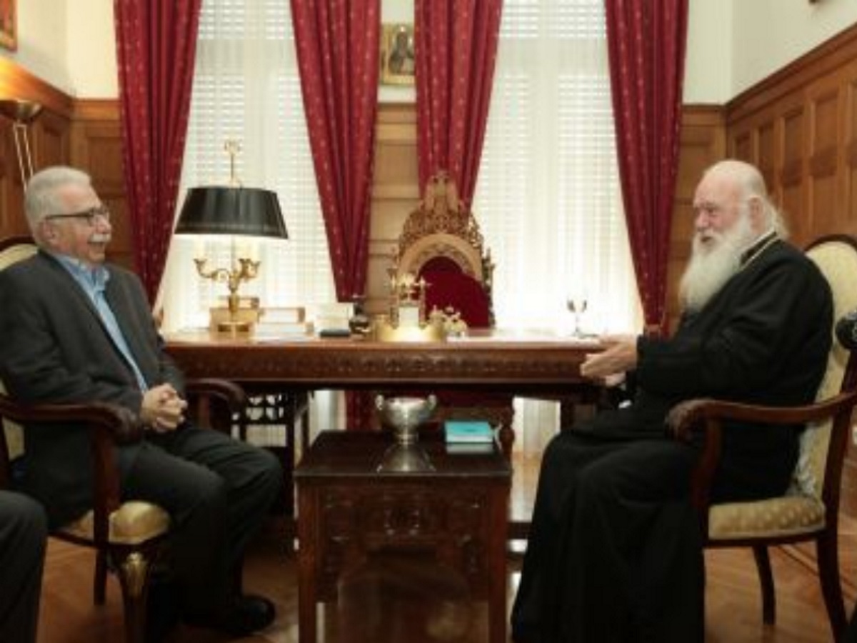 Αρχιεπίσκοπος και Γαβρόγλου προσπαθούν να κάμψουν τις αντιστάσεις των κληρικών