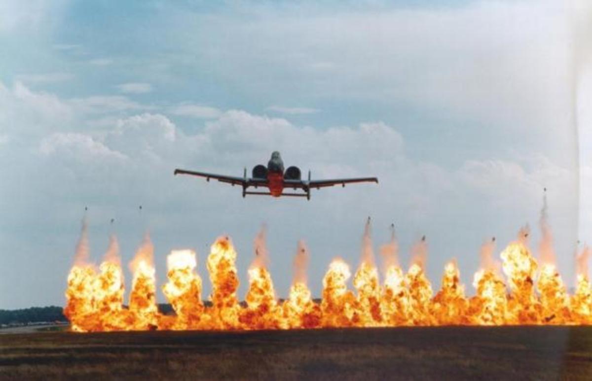 Αυτές είναι οι πιο αποκρουστικές και καταστροφικές βόμβες που έχουν ανάγκη οι ΗΠΑ! [pics,vid]