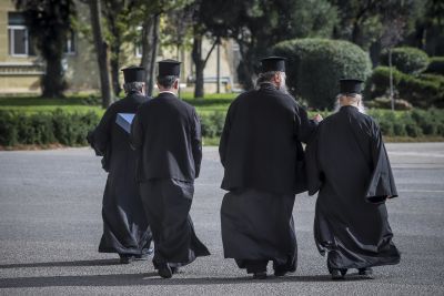 Πρόεδρος Κληρικών Κρήτης: Θα προσφύγουμε στη δικαιοσύνη – Να ξεχάσει η Κυβέρνηση τα “μονομερώς”