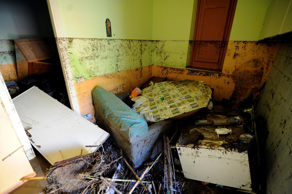 Ιταλία: Κατεδαφιστέο από το 2008 το σπίτι στην Σικελία όπου πνίγηκε 9μελής οικογένεια – video