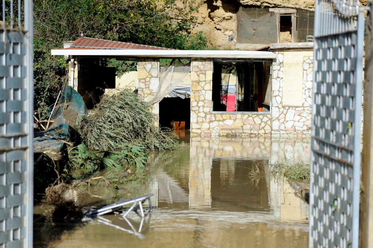 Σικελία: Αυτό είναι το σπίτι που έγινε υγρός τάφος για οικογένεια 9 ατόμων – [pics, vid]