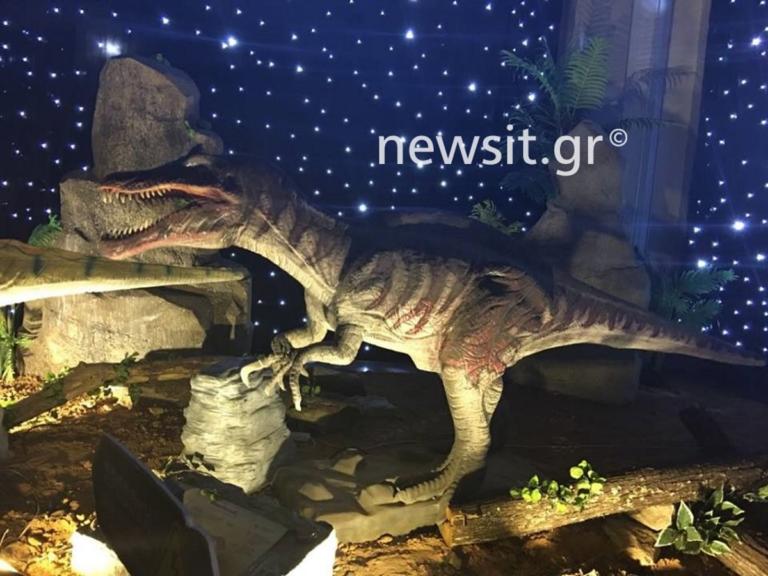 Το πάρκο των δεινοσαύρων που ξετρελαίνει μικρούς και μεγάλους στο Μαρούσι