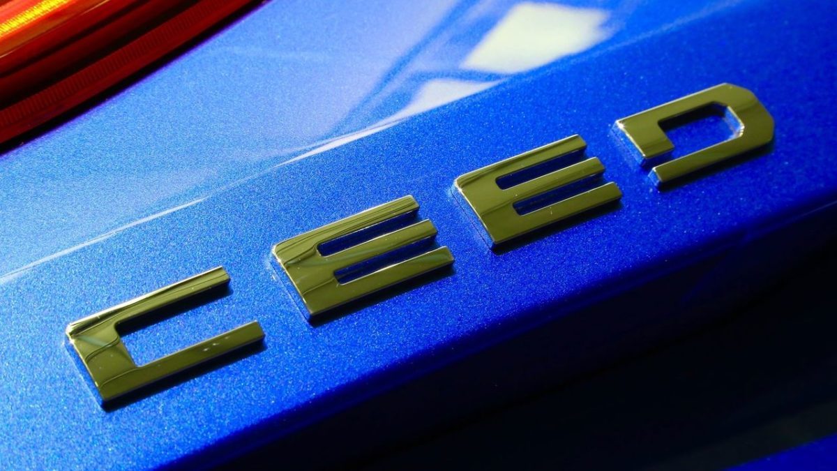 Σε δοκιμές εξέλιξης η crossover έκδοση του νέου Kia Ceed