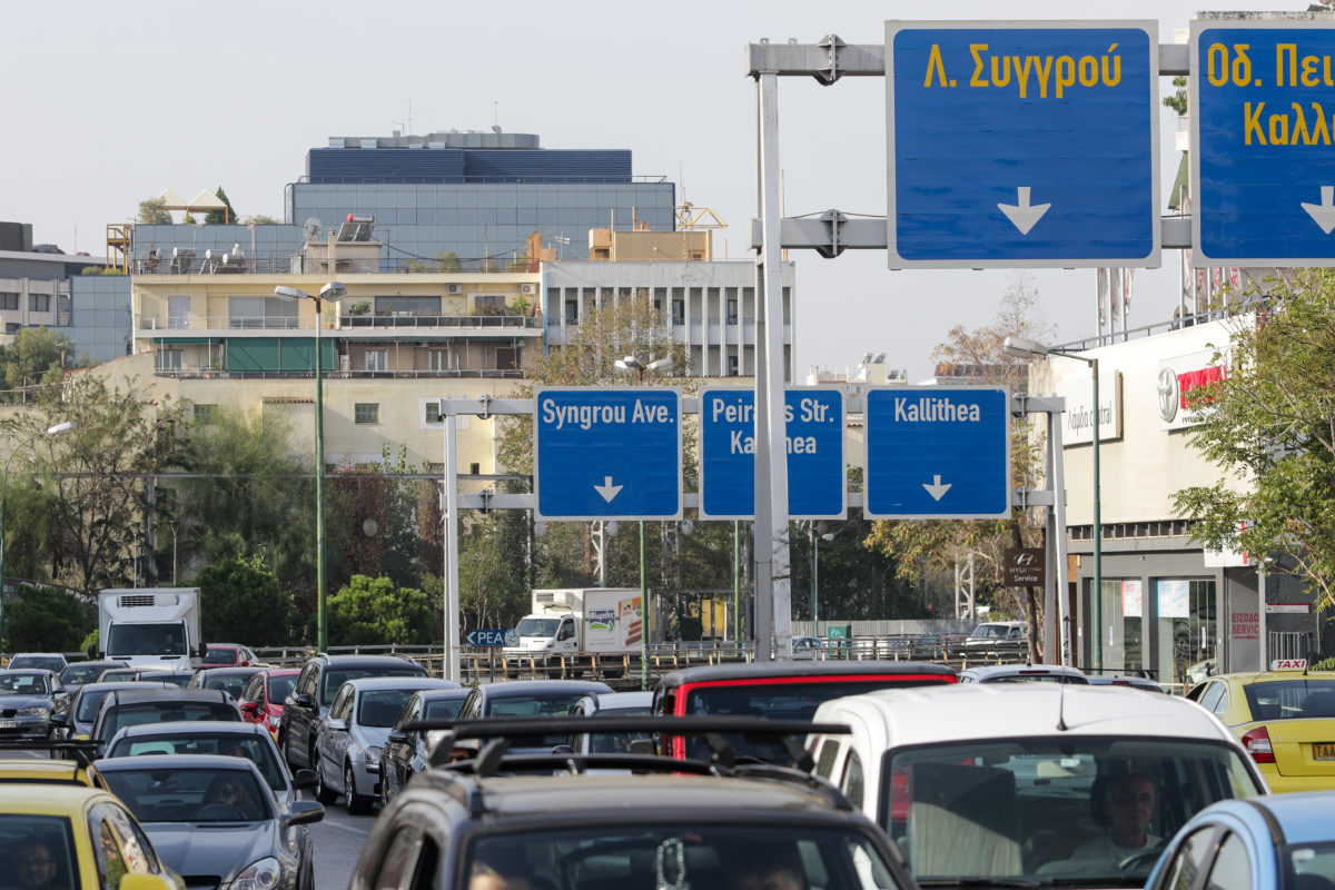 Κόλαση στους δρόμους λόγω βροχής