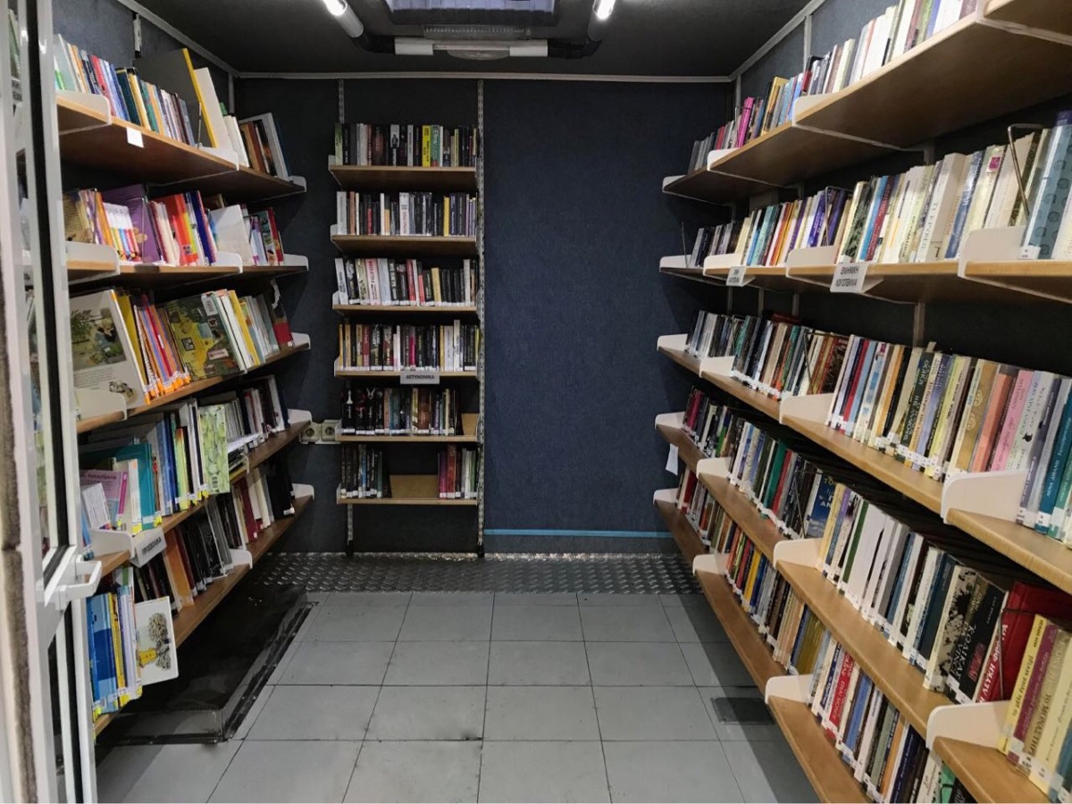 Κινητή βιβλιοθήκη που… κινείται από γειτονιά σε γειτονιά