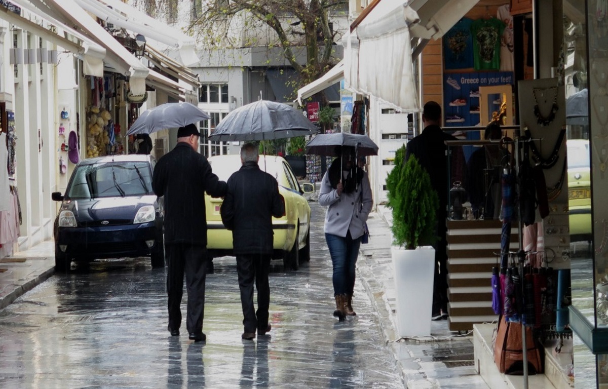 Καιρός: Άκρως χειμωνιάτικο Σαββατοκύριακο με κρύο και χιόνια!