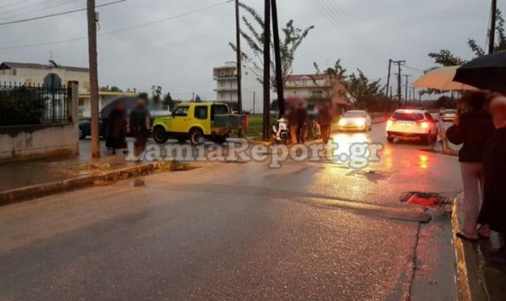 Λαμία: Παππούς παραβίασε στοπ και τραυμάτισε δύο κοπέλες