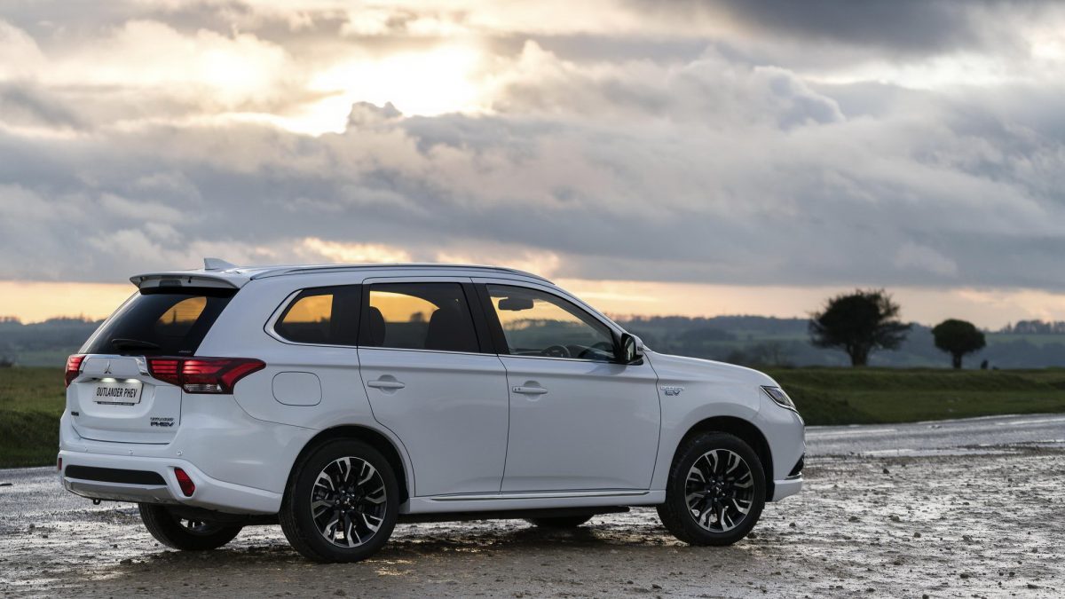 Η Mitsubishi θα δώσει περισσότερη έμφαση στα plug-in υβριδικά