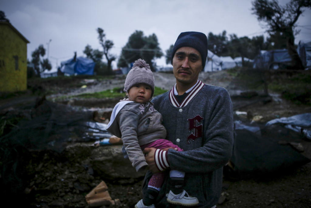 Στο έλεος της κακοκαιρίας οι πρόσφυγες της Μόριας [pics]