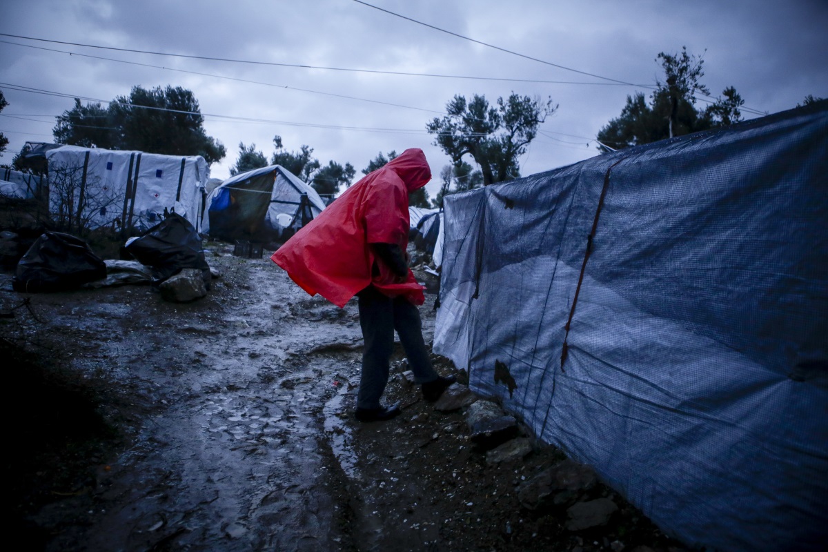 Στο έλεος της κακοκαιρίας οι πρόσφυγες στον καταυλισμό της Μόριας