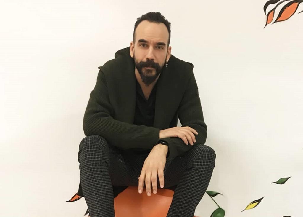 Πάνος Μουζουράκης: Η συμμετοχή του στην ταινία «Mamma Mia» και όσα αποκάλυψε για τον θάνατο του πατέρα του