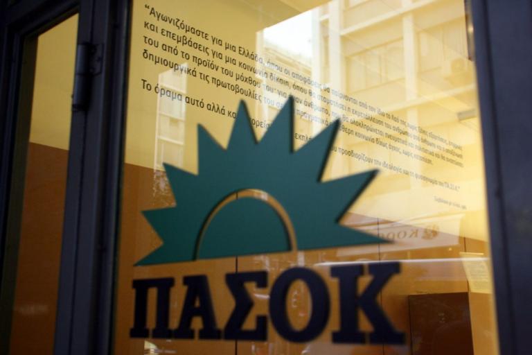 Βαριά σύννεφα στη Χαριλάου Τρικούπη: Αμφισβήτηση Γεννηματά – Εμμένει για το συνέδριο του ΠΑΣΟΚ