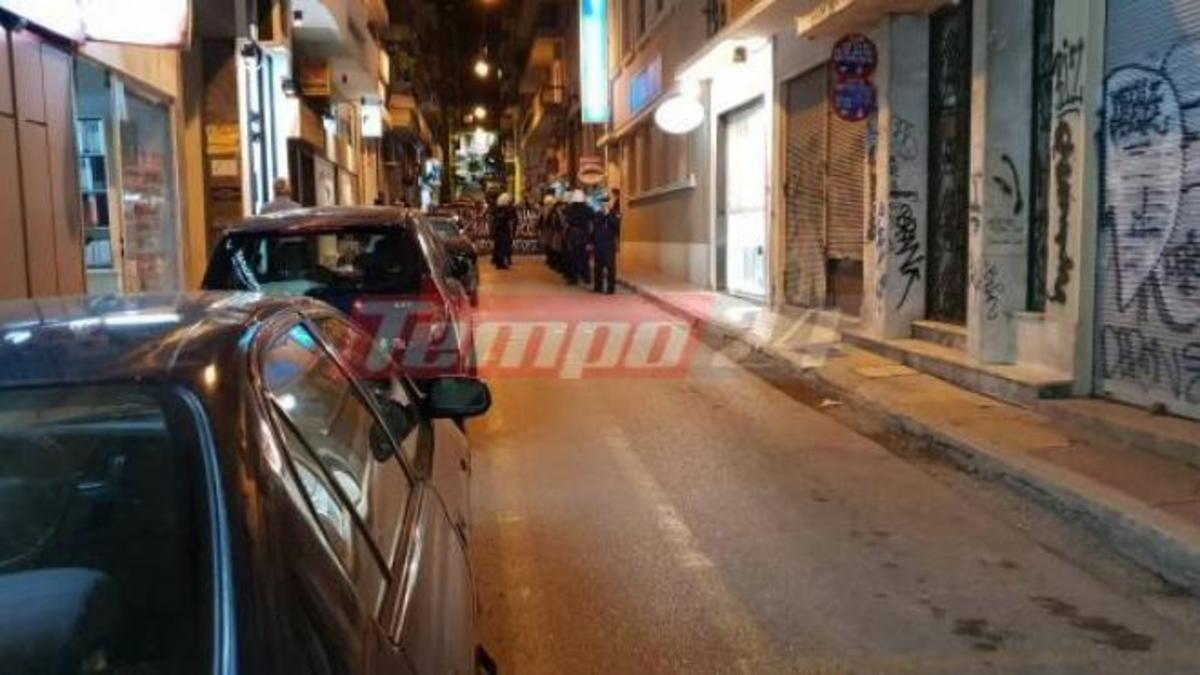 Πάτρα: Συγκέντρωση αντιεξουσιαστών έξω από το Γαλλικό Ινστιτούτο -video