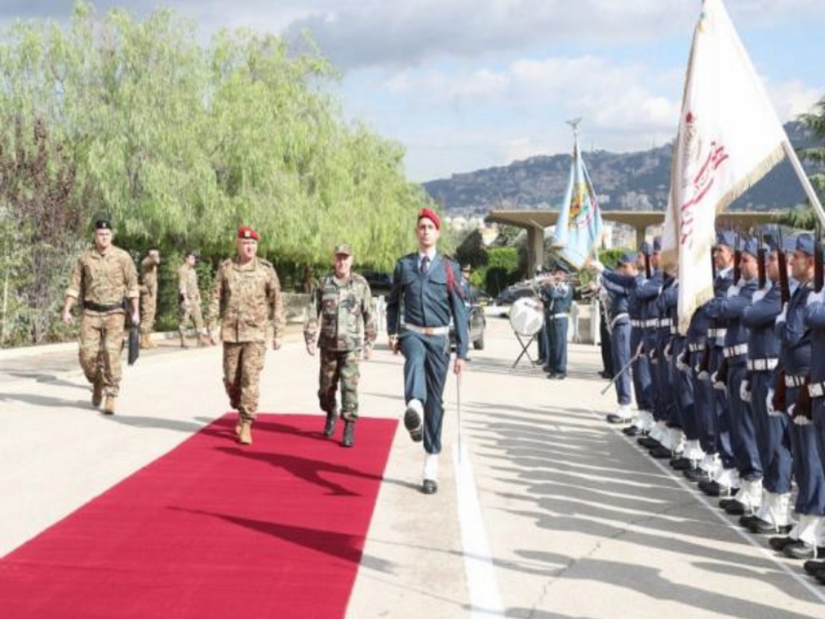Εκπροσώπησε την Ελλάδα στο Λίβανο ο Α/ΓΕΕΘΑ Ναύαρχος Αποστολάκης! [pics]