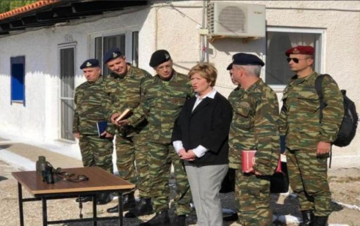 “Έφοδος” της Μαρίας Κόλλια Τσαρουχά στην αλβανική μεθόριο – Πέταξε και με ελικόπτερο! [ pics]