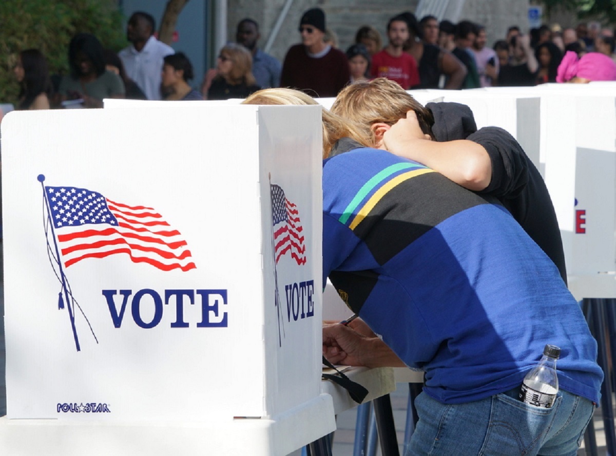 Άρχισαν τα όργανα στις ΗΠΑ – Ζητούν επανακαταμέτρηση ψήφων στη Φλόριντα!