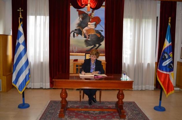 Κόλλια-Τσαρουχά: “Θέμα ημερών η καταβολή των αναδρομικών στους στρατιωτικούς”