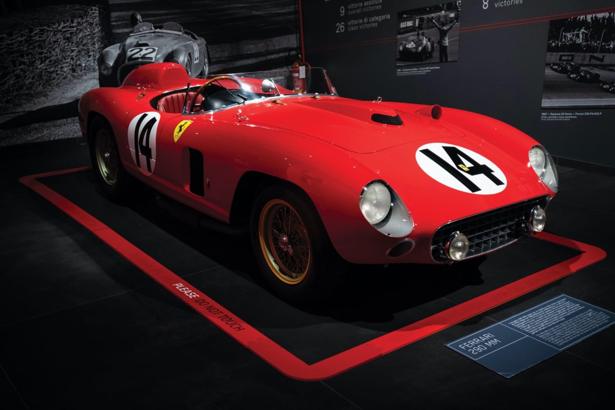 Έδωσε μια περιουσία για Ferrari του 1956 και δεν είναι καν η ακριβότερη!