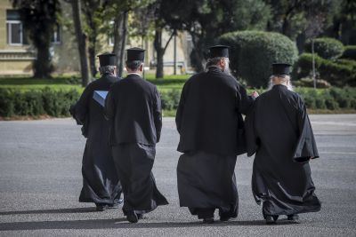 Κληρικοί Κρήτης για Γαβρόγλου: Φάγαμε πόρτα- Δεν υποστέλλουμε τη σημαία