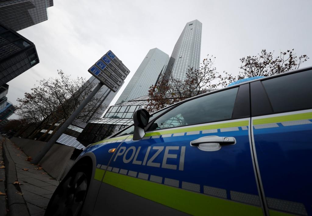 Γερμανία: Πυροβολισμοί σε εργοστάσιο της Mercedes στην Στουτγκάρδη – Τουλάχιστον ένας νεκρός