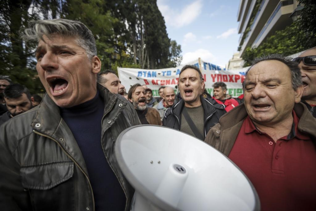 ΟΑΕΔ: Αναρτήθηκαν τα ονόματα ανέργων για 2.082 θέσεις πλήρους απασχόλησης