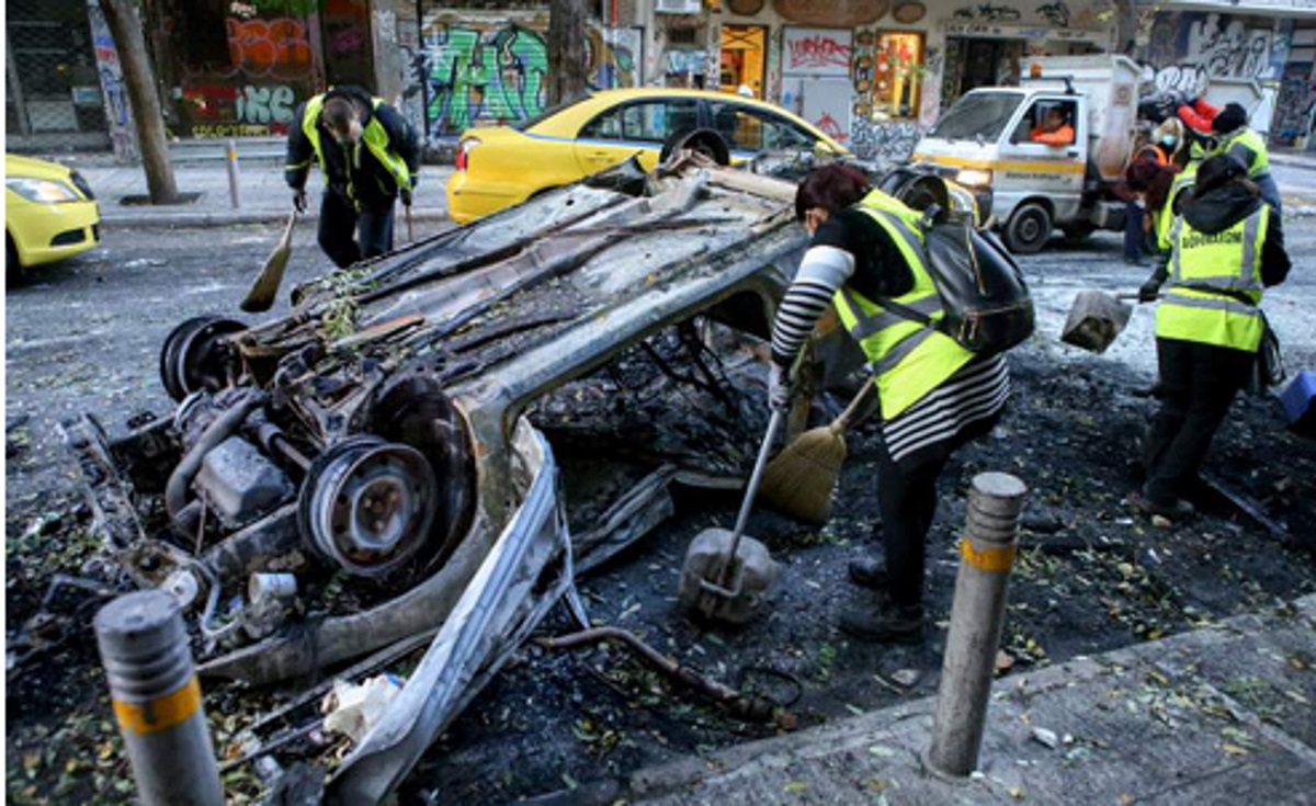 “Για αυτές τις εικόνες στα Εξάρχεια… υπερηφανεύονται Παπακώστα – Γεροβασίλη”!