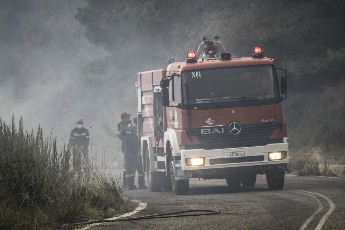 Ξέσπασε φωτιά σε ξενοδοχείο στο Πόρτο Χέλι – Επενέβη η Πυροσβεστική