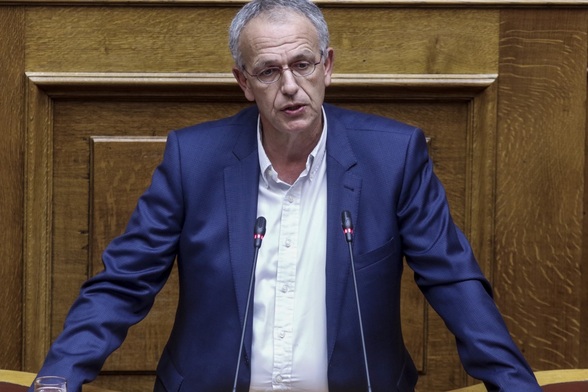 Καταιγιστικός Ρήγας για Κωσταράκο: “Τα στερνά δεν τιμούν τα πρώτα”! [pics]