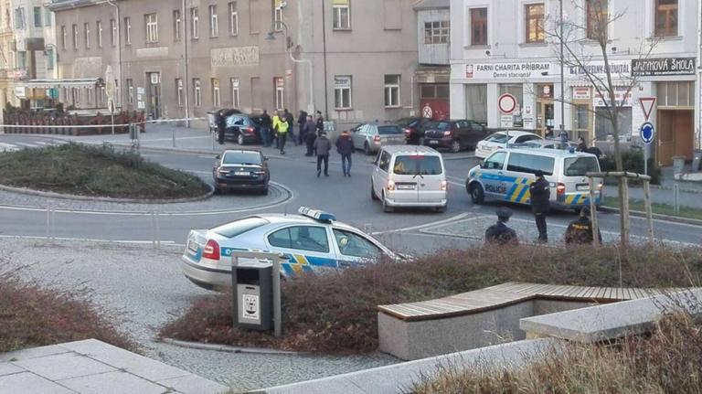 Τσεχία: Ελεύθεροι οι όμηροι – Στα χέρια της αστυνομίας ο δράστης