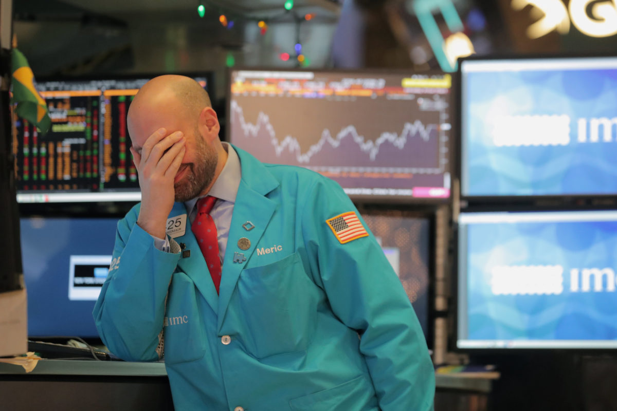 Wall Street: Βουτιά όλων των δεικτών στο Χρηματιστήριο των ΗΠΑ