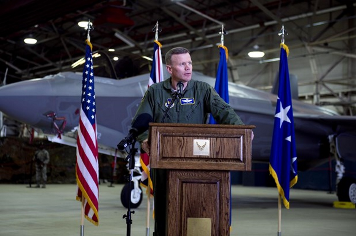 Στη Λάρισα ο Διοικητής των Αεροπορικών Δυνάμεων των ΗΠΑ και του ΝΑΤΟ στην Ευρώπη