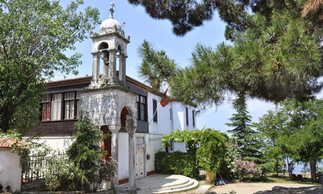Το εκπληκτικό μοναστήρι όπου προσεύχονται Έλληνες και Τούρκοι!